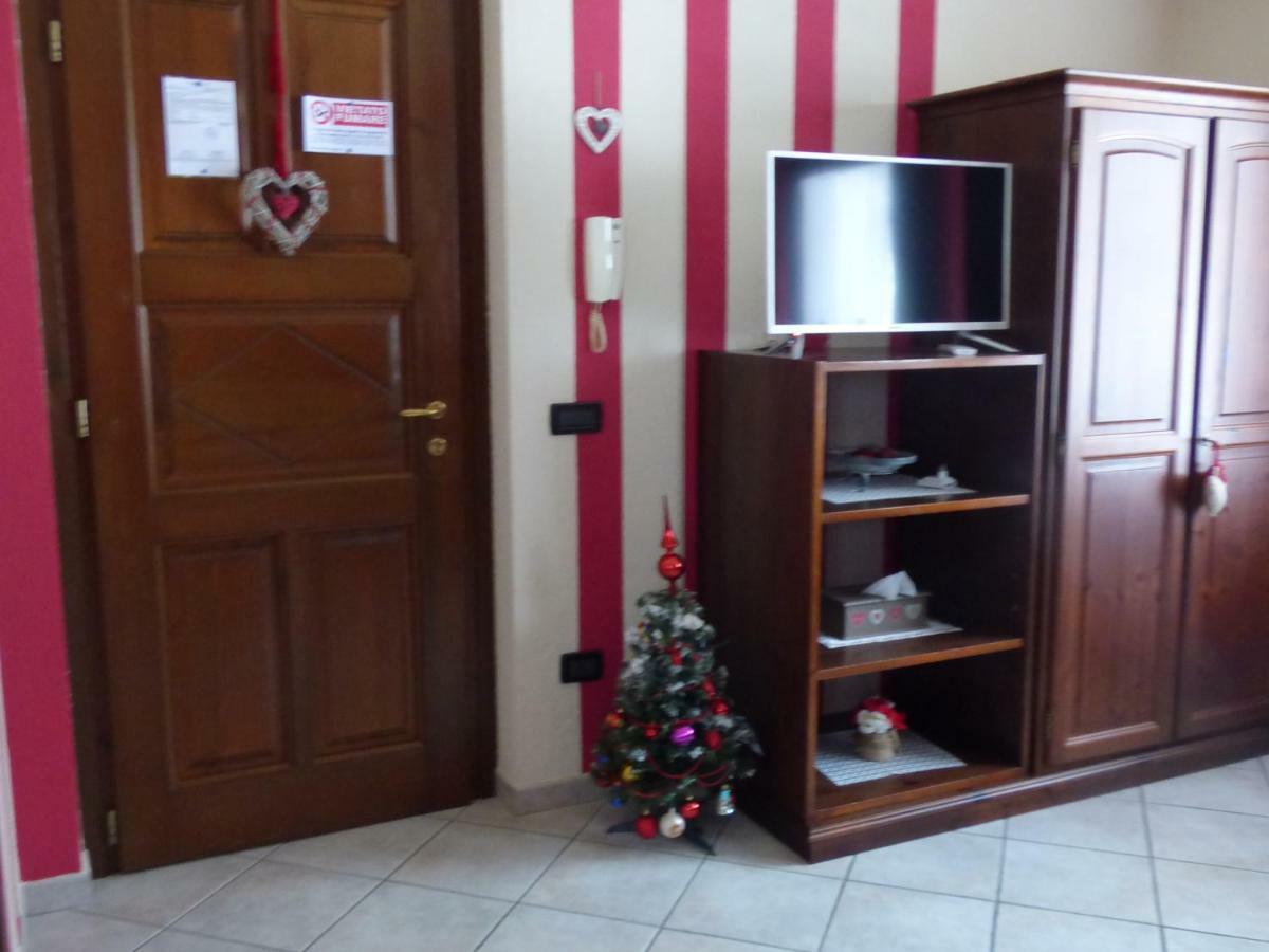 La Tana Del Ghiro Villa Villefranche ภายนอก รูปภาพ
